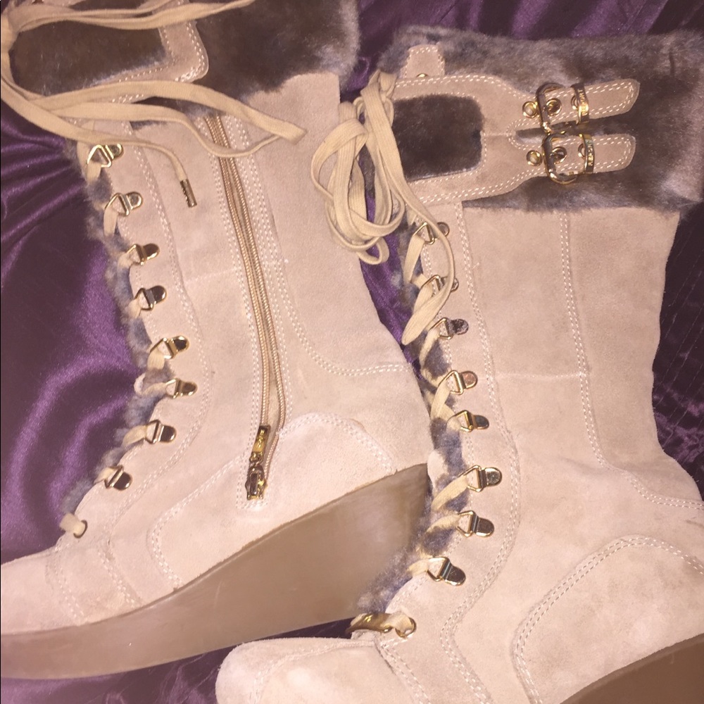Fury buzzy boots